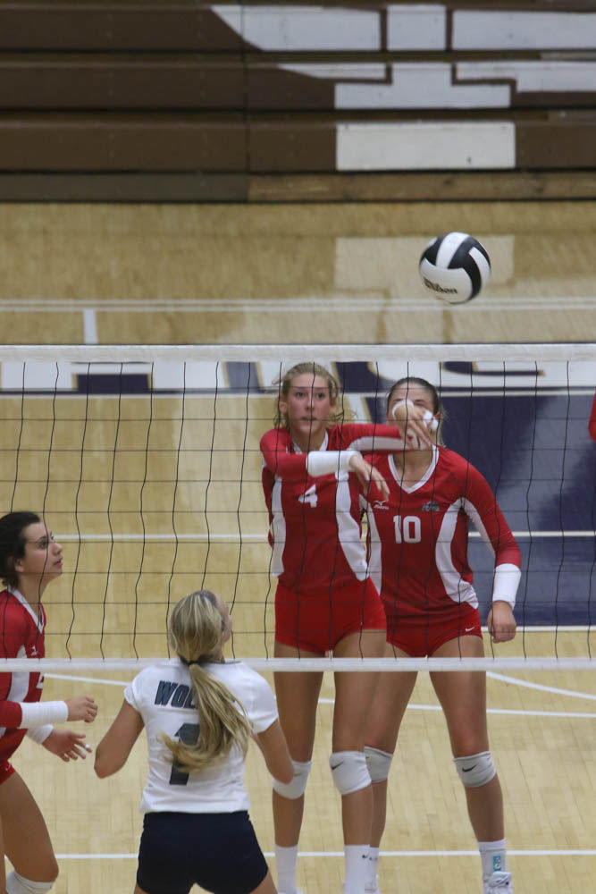 Gallery: Girls volleyball - Crown Point at Michigan City